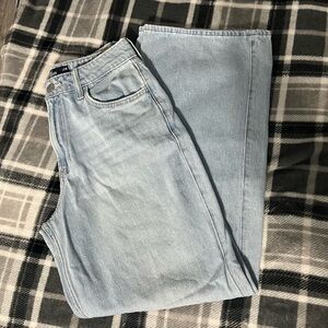 NWOT Hollister jeans 4R